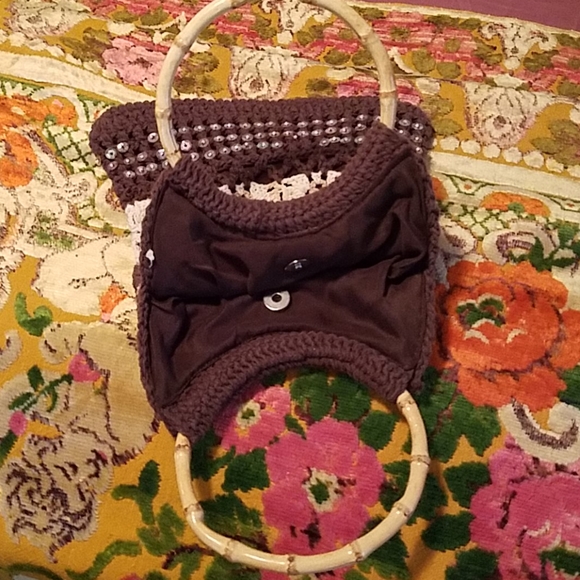 Crocheted handbag with bamboo handles - Picture 2 of 4